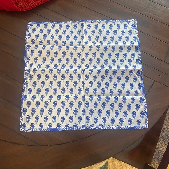 Set of 8 Cobalt and White Colored Cloth Napkins - Picture 5 of 6